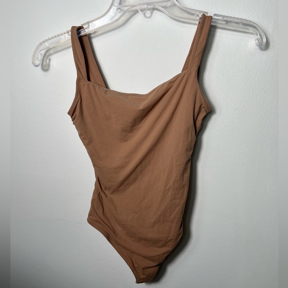 Skims Fits Everybody Square Neck Thong Bodysuit in Sienna - Picture 8 of 12